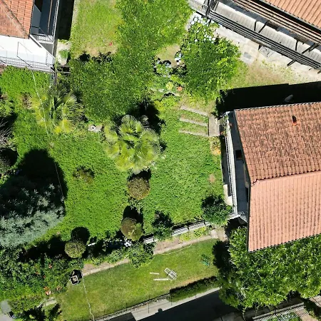 And Garden Nestled In * Ameno