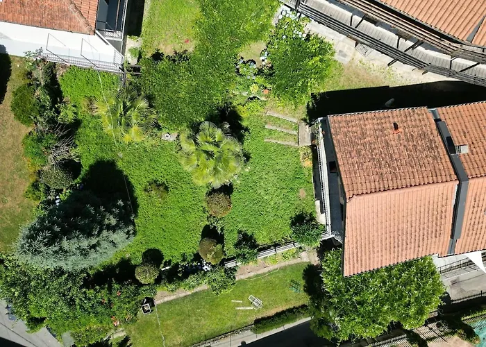 And Garden Nestled In * Ameno