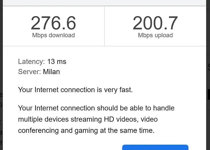 And Garden Nestled In Сasa de vacaciones