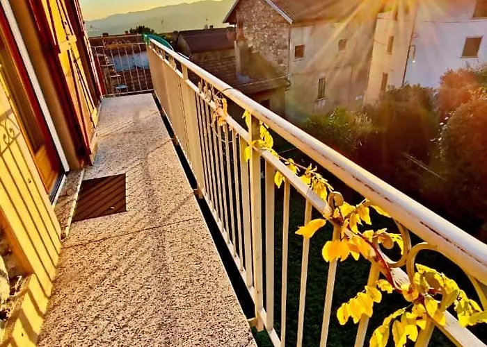 Сasa de vacaciones And Garden Nestled In Ameno